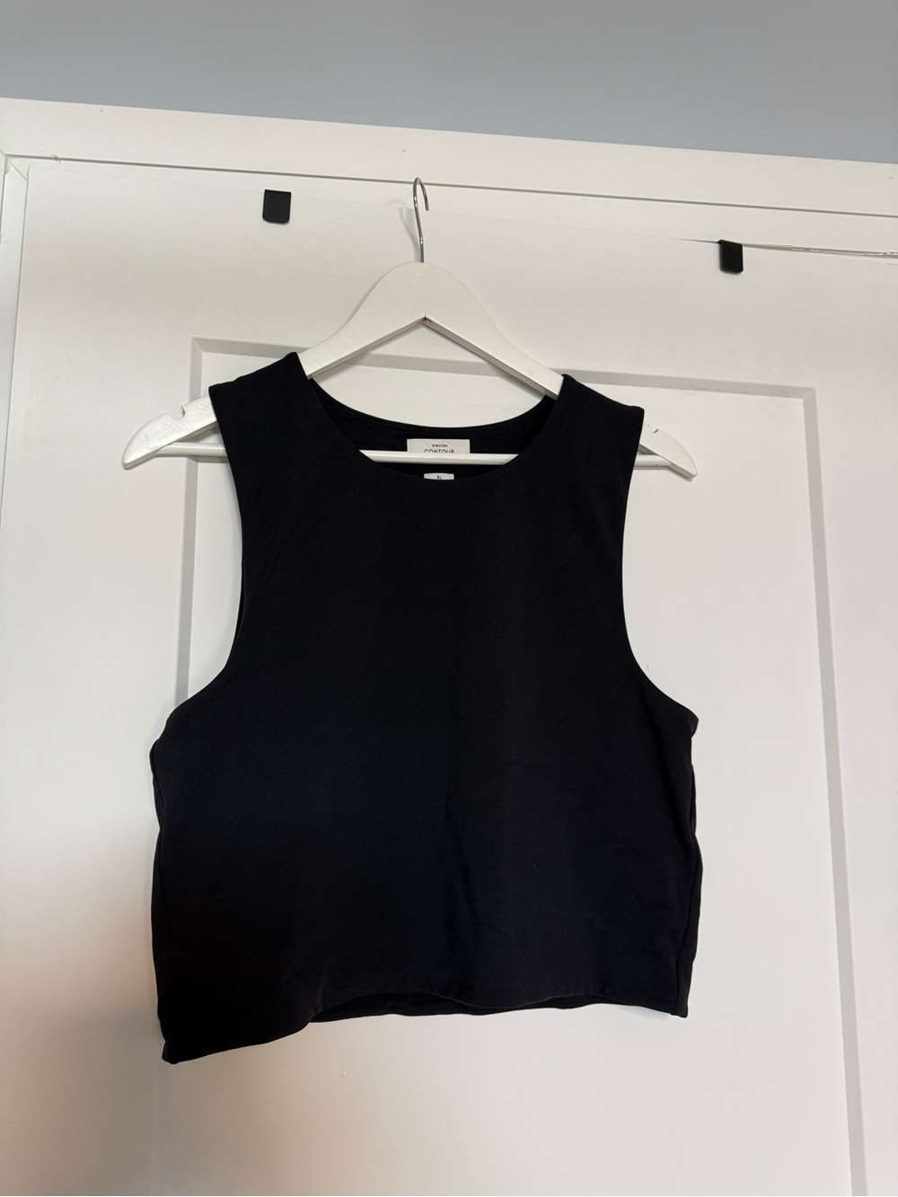 Aritzia contour tank